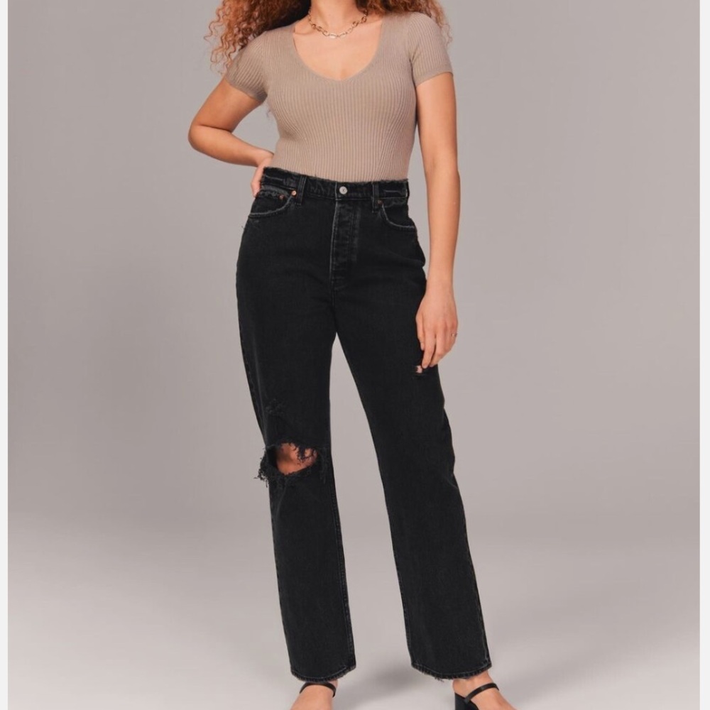 NWT Abercrombie & Fitch Women's High Rise Dad Jean Size 28 SHORT